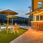 Iro Casa de hóspedes 4*
